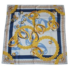 Cachecol/xale Cartier em azul claro com padrão de Anel Trinity Azul
