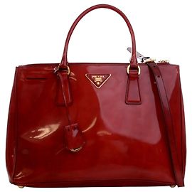 Prada Rote Mittelgroße Spazzolato Galleria Doppelzip-Handtasche Rot