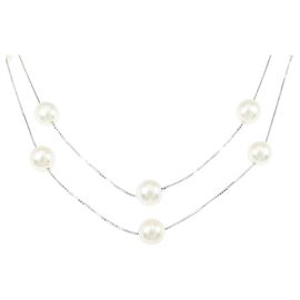 Collar de Oro Blanco Au750 con Perlas Akoya Tasaki Plata Metálico