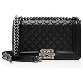 Borsa Boy Old Medium in Pelle di Agnello Chanel Nero