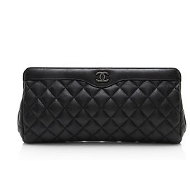 Clutch CC in pelle di vitello invecchiata Chanel Nero