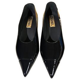 Chanel Black Patent Leather Pumps Black