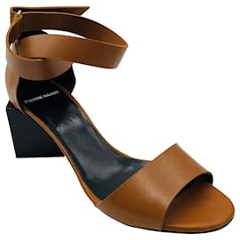 Sandali in pelle con tacco a blocco tan Pierre Hardy Cammello