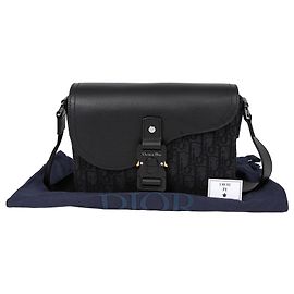 Dior Bolsa de ombro cruzada Saddle Small Flap Preto