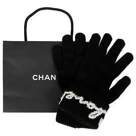 Chanel Luvas com logo Pearl Preto