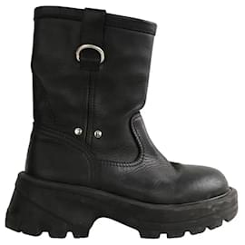 Autre Marque Black leather boots Black