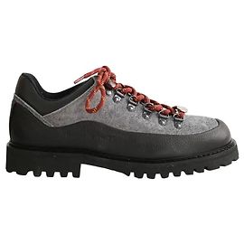 Autre Marque Sapatos de couro pretos com cadarço Preto