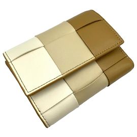 Japan-exklusive Cassette Tri-Fold Geldbörse von Bottega Veneta Braun Beige