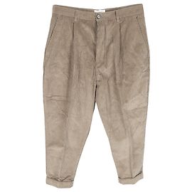 Ami Plissierte Carrot Oversized-Hose aus braunem Cord Braun Rot