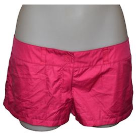 Fendi shorts pink size 40 Pink