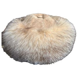 Autre Marque Kléber Hats Fox Fur Hat Brown Beige Suede Brown Beige