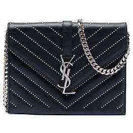 Saint Laurent Envelope Chain em Couro de Bezerro Chevron Preto Studded Monogram Preto