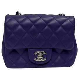 Bolsa de ombro Chanel Mini Classic Square em couro de cordeiro roxo Roxo