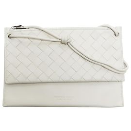 Bolsa de Ombro em Couro Intrecciato da Bottega Veneta Branco
