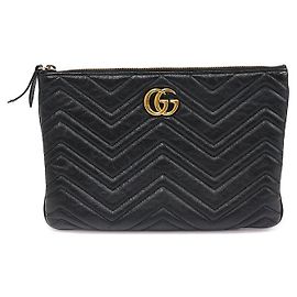 Gucci Schwarze Matelassé Chevron GG Marmont Clutch Schwarz