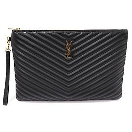 Saint Laurent Clutch de documento Monogram matelassé preto com alça Preto