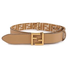Fendi Cinturón reversible Castaño