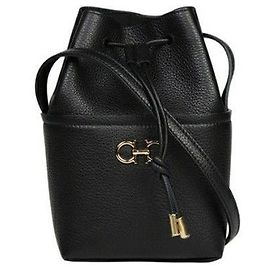Salvatore Ferragamo Sac seau mini Gancini Noir