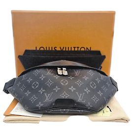 Louis Vuitton Discovery PM Bum Bag Sling Bag Exhibition Grade Year Black