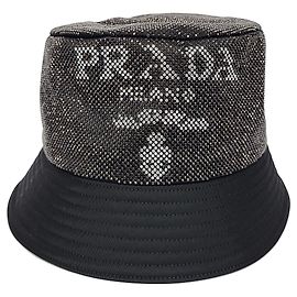 Prada Chapéu bucket de nylon com tachas Preto