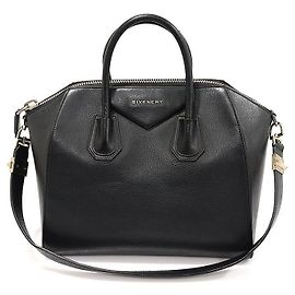 Givenchy Black Grained Goatskin Antigona Medium Black