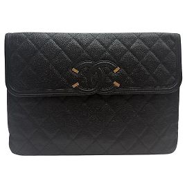 Chanel Clutch com aba de caviar cosmético Nova Média Preta Preto