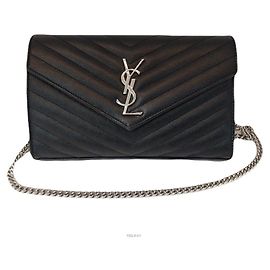 Saint Laurent Bolsa transversal Matelassé Monogram Kate com corrente prateada Prata