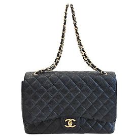 Chanel Bolsa Maxi Flap de Ouro Caviar Clássica Preto