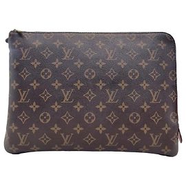 Louis Vuitton Bolsa de Clutch Etui Voyage MM em Canvas Monogram Marrom