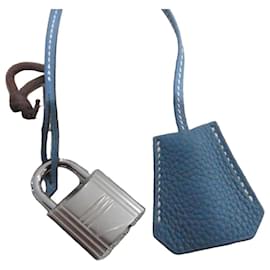 Hermès clochette, zipper pull, and lock for high strap, new, blue denim, Togo leather Blue