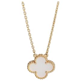 Van Cleef & Arpels Yellow Gold Mother Of Pearl Vintage Alhambra Pendant Other