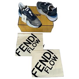 Tênis Fendi Flow em Nylon e Couro Branco Cinza Azul claro Azul escuro