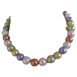 Autre Marque Collana di perle di conchiglia multicolore Multicolore