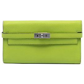 Cartera Larga Kelly en Cabra Mysore Verde Hermès Verde Verde claro