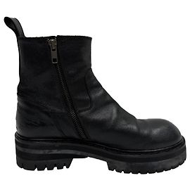 Botas de tornozelo com zíper Ann Demeulemeester em couro preto Preto