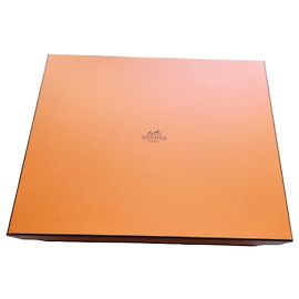 authentic Hermès original box for Hermès Kelly 25 handbag -707 Orange