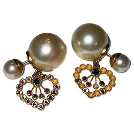 Dior Pendientes Tribales Modelo Corazón Blanco Multicolor