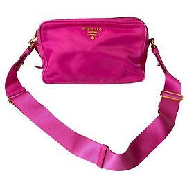 Bolsa de ombro em nylon rosa Prada Rosa