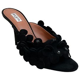 Mule in Pelle Scamosciata Nera Alaïa con Confetti Nero