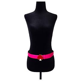Yves Saint Laurent Cinto YSL rosa com fivela em forma de coração espade vermelho Rosa