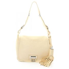 Bolsa de Ombro Gancini Salvatore Ferragamo Cru