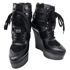 Botines de cuña Burberry Negro