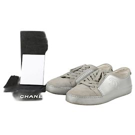 Chanel Baskets basses Marron