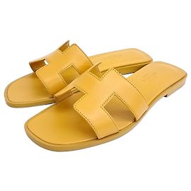 Sandali Hermès Oran in pelle giallo Giallo