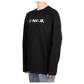 Moncler Front Logo Print Short Sleeve T-Shirt Black