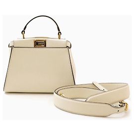Fendi Peekaboo Mini Schultertasche in Elfenbein Weiß