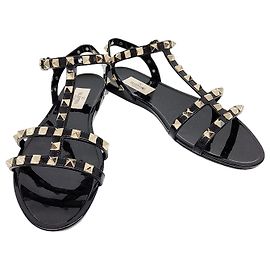 Valentino Rockstud Rubber Sandals Black