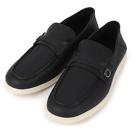 Salvatore Ferragamo Mocasín Ornamento Gancini Negro