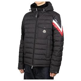 Moncler BERARD Short Down Jacket Black