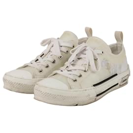 Dior Baskets basses obliques Taille Blanc